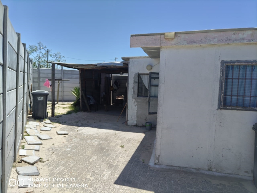 1 Bedroom Property for Sale in Wesbank Western Cape